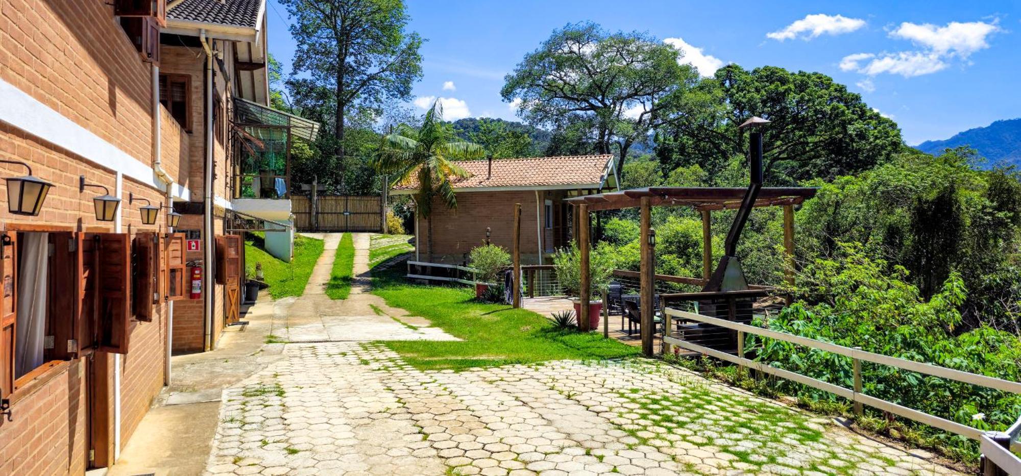 Cores E Flores Da Serra Pousada By Concavus ซานโต อังตัวนิโอ โด ปิงญัล ภายนอก รูปภาพ